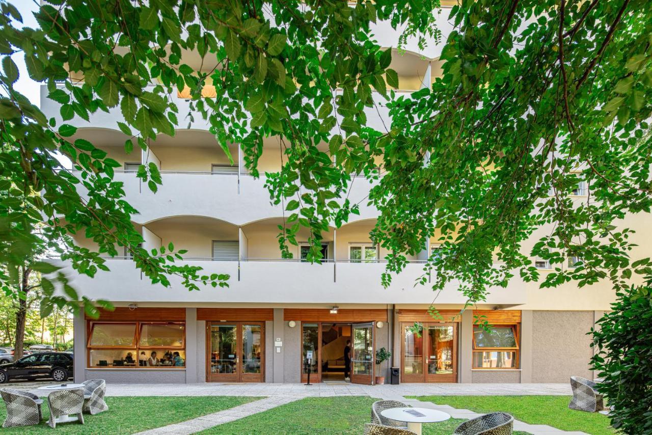 Hotel La Pergola Lignano Sabbiadoro Dış mekan fotoğraf