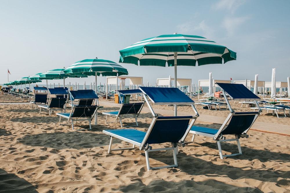 Hotel La Pergola Lignano Sabbiadoro Dış mekan fotoğraf