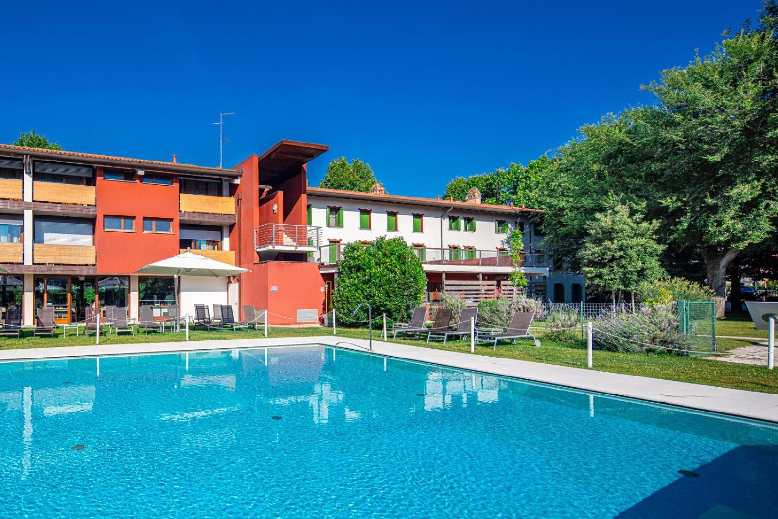 Hotel La Pergola Lignano Sabbiadoro Dış mekan fotoğraf