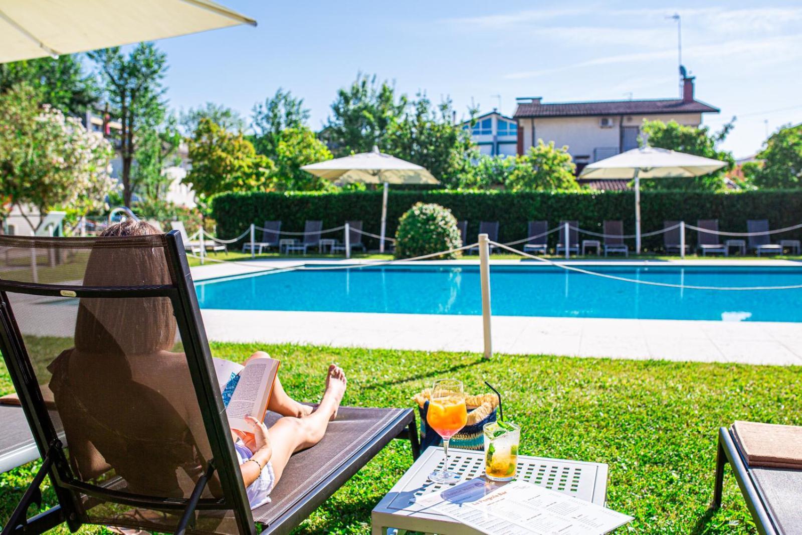 Hotel La Pergola Lignano Sabbiadoro Dış mekan fotoğraf