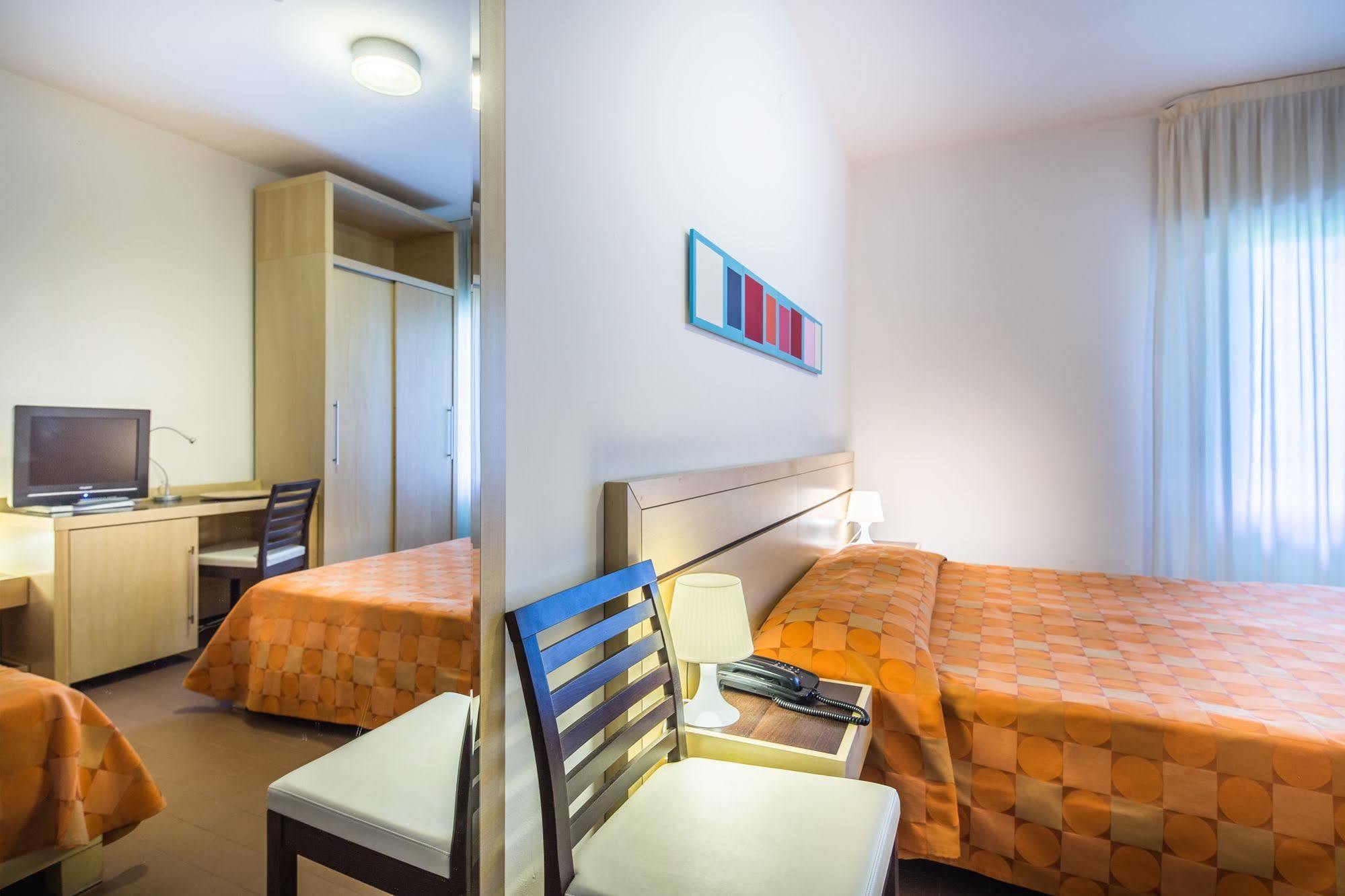 Hotel La Pergola Lignano Sabbiadoro Dış mekan fotoğraf