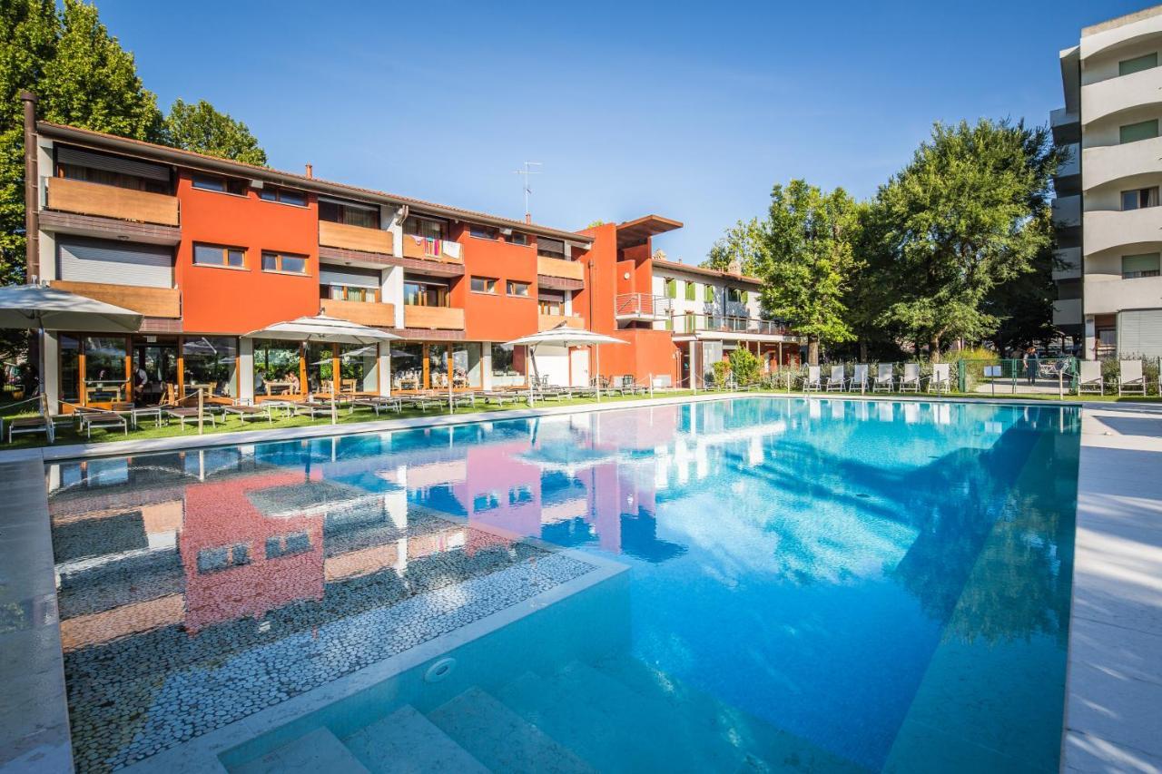 Hotel La Pergola Lignano Sabbiadoro Dış mekan fotoğraf